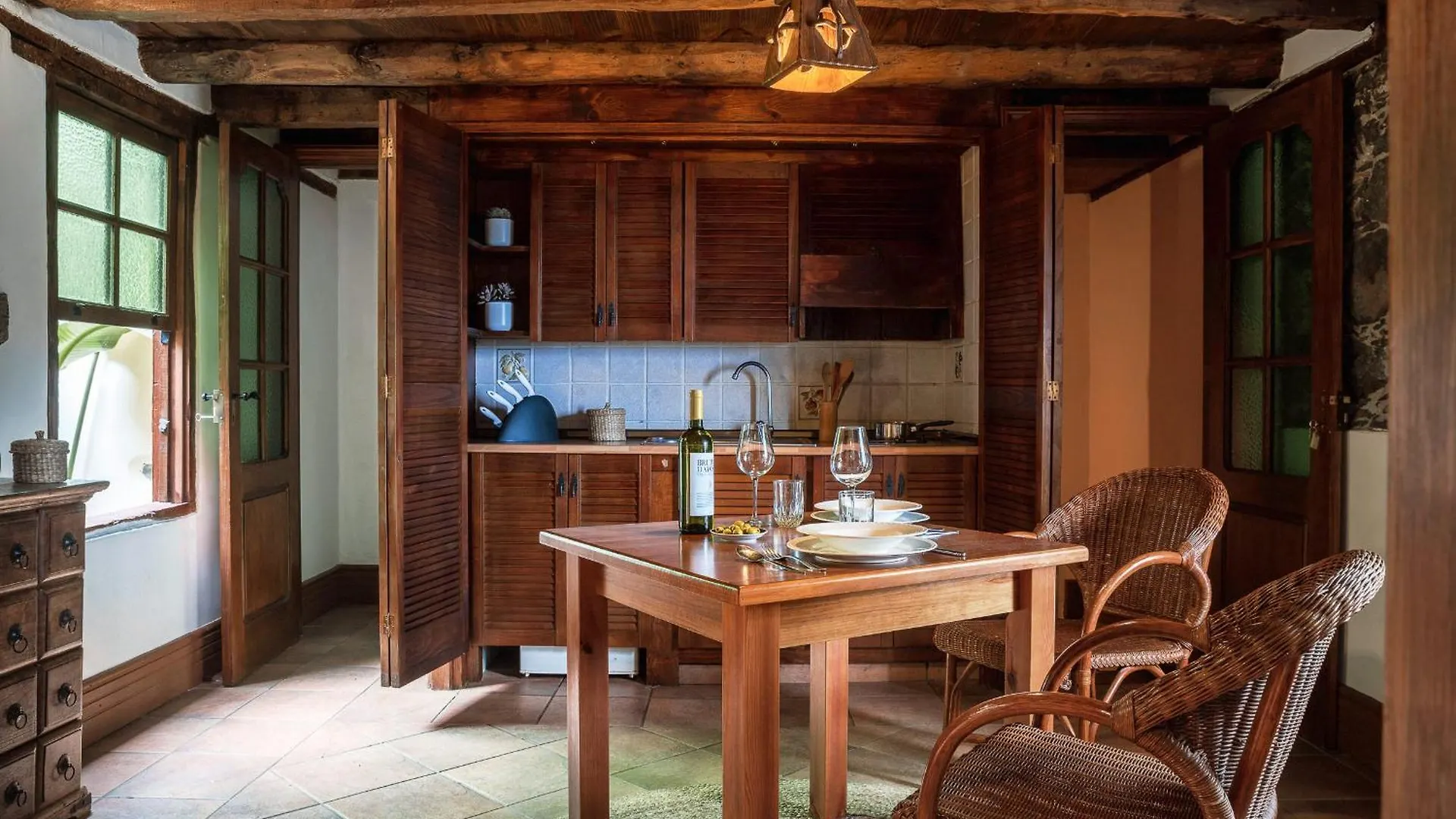 Tulia Guesthouse & Coworking Los Realejos 0*,  España